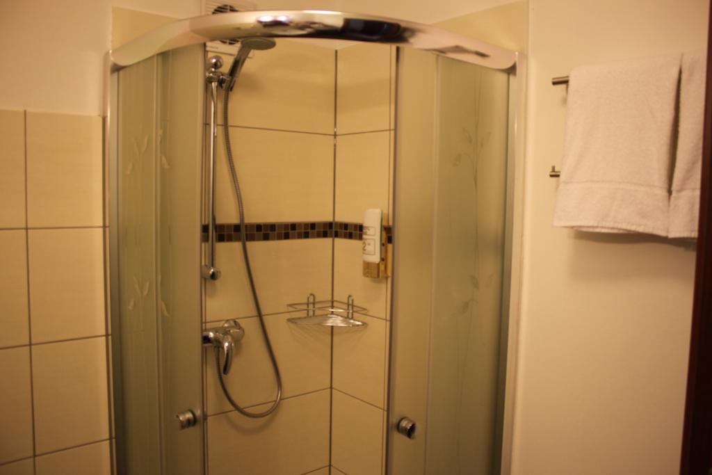AS Hotel Göttingen Kamer foto